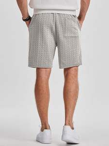 กางเกงขาสั้นลำลองผู้ชาย 7.5 นิ้ว ผ้าถักแบบเคเบิ้ล ร้อยเชือกผูกเอว ยางยืด เหมาะสำหรับฤดูร้อน ชายหาด พักผ่อน และวันหยุด - Product Image 3