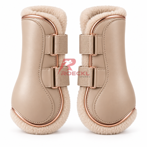 Bottes de brossage pour chevaux de qualité supérieure, avec design flexible, intérieur doux et fermeture fiable, pour l'entraînement, la compétition et l'usage quotidien. - Product Image 1