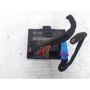 ECUs y Módulos de Computación Usados A4 8T0959793D - Product Image 1