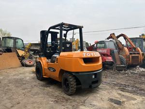 מלגזה משומשת מתוצרת יפנית 5 טון למכירה. - Product Image 6