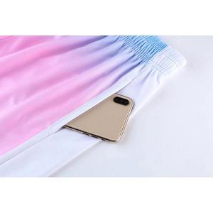 Ensemble de maillots de basket-ball unisexe imprimés par sublimation, dégradé de couleurs, sans manches, col en V, évacuation de l'humidité, séchage rapide, respirant, 100% - Product Image 3