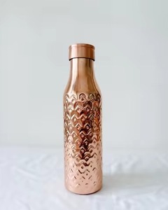 Bouteille d'eau de luxe en cuivre, vaisselle en métal pur pour usage ayurvédique, idéale pour la salle de sport, le bureau, les voyages, l'hydratation quotidienne, collection cadeau - Product Image 4
