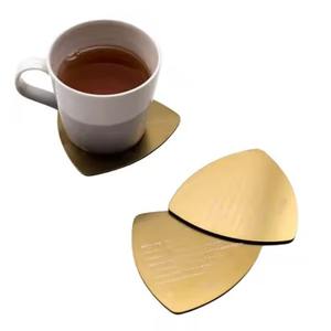 Ensemble de sous-verres en métal tendance pour la présentation des boissons, décoration moderne, protection de table - Product Image 6