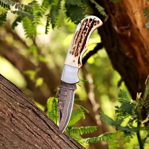Couteau pliant artisanal en cuivre damas, ultra-affûté, avec manche en corne de cerf, personnalisable OEM/ODM, vente directe usine, couteaux de poche EDC - Product Image 5