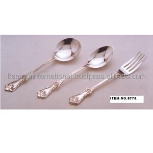 Ensemble de couverts de luxe écologiques 3 pièces : louche, cuillère à table et fourchette en laiton et acier inoxydable, design classique, durable, sans BPA - Product Image 1