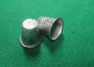 Dedal de Acero Inoxidable AA0284 con Inserto de Malla, Portátil y Ecológico, Duradero para Costura a Máquina, Herramienta de Manualidades - Product Image 4