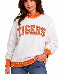 เสื้อสเวตเชิ้ตคอเต่าทรงโอเวอร์ไซส์สำหรับผู้หญิง พร้อมขอบคอ ขอบแขนเสื้อ และชายเสื้อแบบริบตัดสี ผ้าฟลีซหนานุ่ม เสื้อสเวตเชิ้ตคอเต่าสำหรับผู้หญิง - Product Image 1