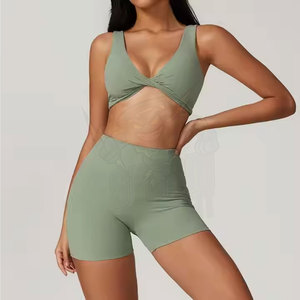 Shorts de cycliste et ensembles de yoga personnalisables avec logo, ensemble 2 pièces pour femmes, tenue d'entraînement d'été, soutien-gorge de yoga sans couture et legging, nouvelle collection 2026 - Product Image 3