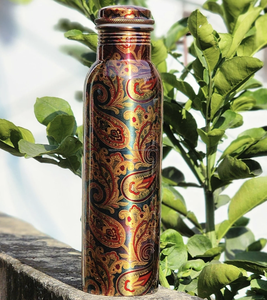 Diseño personalizado Beneficios para la salud Botella de agua de cobre martillado Recipiente para beber hecho a mano natural - Product Image 3