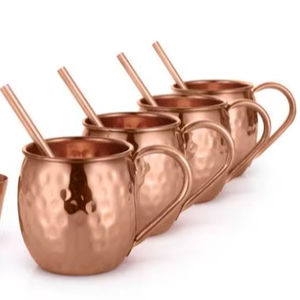 Ensemble de mugs à cocktail classiques en cuivre avec poignée, vaisselle de bar haut de gamme pour les boissons Moscow Mule et le service de fête - Product Image 1