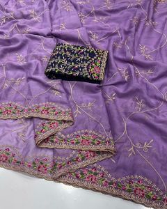 Sari de Georgette Sintético Bordado en Morado de AARA Fashion, Blusa Azul Marino, para Bodas y Ocasiones Especiales, Tradicional, Largo hasta el Suelo, Estilo Indio - Product Image 6