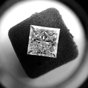Diamant naturel certifié de pureté supérieure, blanc poli, taille princesse fantaisie, couleur H, provenant d'Inde - Product Image 1