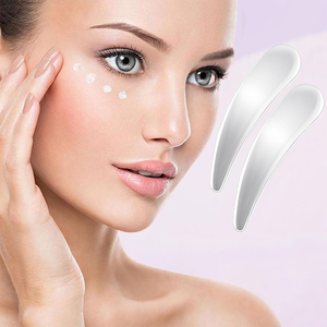 Juego de 3 Espátulas Cosméticas Mini de Acero Inoxidable Alemán, Aplicador de Maquillaje de Calidad Grado A+, Herramientas de Belleza para el Cuidado de la Piel y Crema para Ojos - Product Image 5