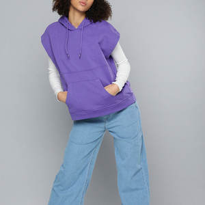 Haut de sport sans manches pour femme, coupe moderne, style activewear, tissu lisse, léger, toucher doux, tendance streetwear, mode gym - Product Image 4