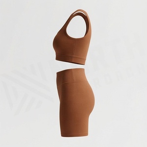 Conjunto Deportivo de 2 Piezas para Mujer, Top Corto sin Mangas y Pantalones Cortos por Encima de la Rodilla, Color Sólido, Transpirable - Product Image 3