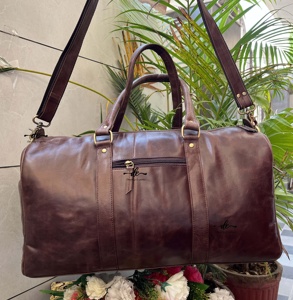 Nuevo Bolso de Viaje de Cuero Crunch, Multiusos, Hecho a Mano, Unisex, Tamaño Grande, con Pelo de Animales - Product Image 4