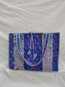 Bolso Tote Bohemio para el Hombro, Estampado a Mano, Plegable, Forrado de Algodón, Decorado con Flores, con Paneles y Cierre Abierto - Product Image 3