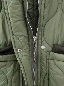 Chaqueta Acolchada sin Mangas para Mujer, Cuello Alto, Cierre de Botones, Verde Sólido, Relleno de Poliéster, para Otoño - Product Image 6