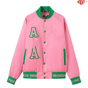 เสื้อแจ็คเก็ตเลตเตอร์แมนสีชมพู AKA ผ้าฟลีซ ปักอักษรกรีกสีเขียวแบบเชนิลล์ สไตล์วาร์ซิตี้ ผ้าฝ้ายพรีเมียม ซิปหน้า สำหรับทั้งชายและหญิง - Product Image 6