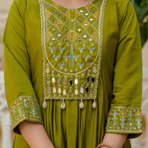 Traje Salwar de Tela de Seda Chinon de Diseño Moderno, Estilo Indio-Pakistaní, Exclusivo y Elegante para Mujer, Ideal para Fiestas, Bodas y Uso Casual - Product Image 1