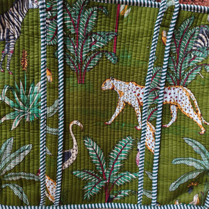 กระเป๋าผ้าฝ้ายเย็บมือลายป่าซาฟารี พิมพ์ลายบล็อก รูปเสือชีตาห์และม้าลาย พร้อมซิปปิด - Product Image 3