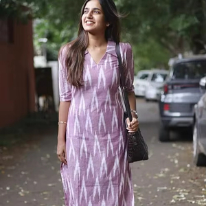 Conjunto de Kurta con Estampado Ikat de Algodón para Mujer, Tela Suave, Traje Étnico Elegante - Product Image 1