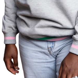 Sudadera Gris Unisex con Cuello Redondo y Estampado Gráfico de Phinished It, Algodón Premium, Informal, Elegante y Cómoda - Product Image 4