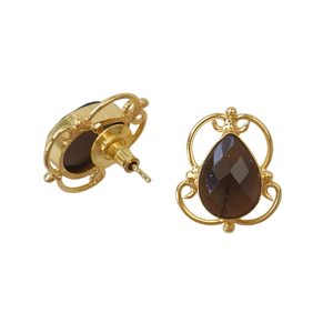 Pendientes de botón de cuarzo ahumado con engaste clásico de bisel, hechos a mano, chapados en oro de 18 quilates, diseño de luna, de Laxmi Jewellers, para boda - Product Image 5