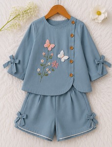 Ensemble short et châle brodé floral bleu clair pour femme, motif papillon, décontracté, printemps-été, en coton et mousseline, doux pour la peau - Product Image 1