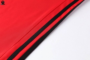 Conjunto Deportivo TriPro Rojo y Negro Unisex para Adultos, Camiseta Deportiva sin Mangas de Poliéster Transpirable y Pantalones Cortos Deportivos para Entrenamiento en Club - Product Image 4