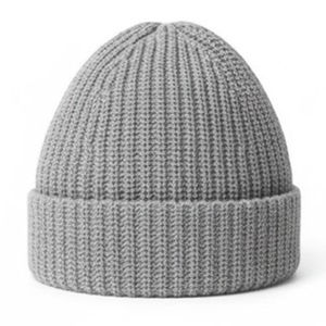 หมวกบีนนี่สีเทาสำหรับผู้ชาย ออกแบบโลโก้ตามสั่ง ยอดนิยมสูง สำหรับฤดูหนาว สไตล์สตรีทแวร์ หมวกไหมพรมถักแบบสบายๆ ลายแจ็คการ์ด - Product Image 1