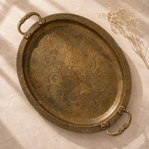 Bandeja de Servicio de Latón Premium, Plato Decorativo de Metal Vintage para Mesas de Comedor, Restaurantes, Hoteles, Bodas, Fiestas, Servicios de Catering - Product Image 1