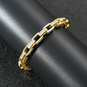 Bracelet Hip Hop Iced Out de fabrication indienne avec pierres Moissanite certifiées, disponible au prix d'usine depuis l'Inde - Product Image 4