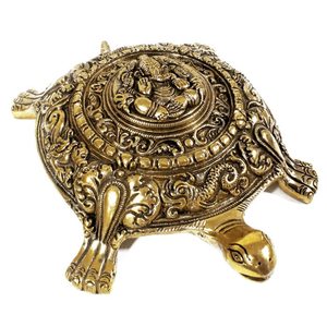 Tortue Vastu en laiton fabriquée en Inde avec le dieu Ganesh en haut, pour la décoration de la maison, avec des sculptures de poissons, au prix d'usine en gros. - Product Image 2