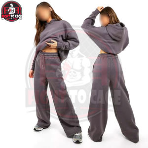 Survêtements pour hommes à logo personnalisé, à capuche, décontractés, unis, pour l'entraînement et le jogging, en matière de haute qualité, coupe épaules tombantes et style évasé - Product Image 4