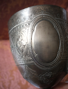 แก้วทองเหลืองโบราณสลักลาย งานฝีมือโลหะจากอินเดีย-สวยงาม ปลอดภัยสำหรับเครื่องล้างจาน และเป็นมิตรกับสิ่งแวดล้อม - Product Image 3