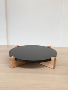 Base de Madera para Pastel con Tapa de Mármol Negro y Pedestal Moderno, Ideal para la Organización de Mesas en Fiestas de Té y Presentaciones de Catering para Eventos - Product Image 1