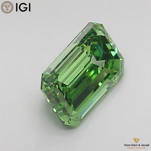 Diamante Cultivado en Laboratorio con Corte Esmeralda, Color Verde Intenso, Claridad VS1, 1.50 Quilates, con Certificado IGI para Joyería de Boda - Product Image 3
