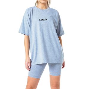 Vente en gros fabricant de femmes 2 pièces ensemble pour femmes logo personnalisé t-shirt et short couleur unie tenue d'été - Product Image 2