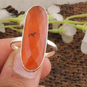 แหวนเงินแท้ประดับพลอยออนิกซ์สีแดงธรรมชาติ ดีไซน์คลาสสิก สำหรับผู้หญิง ของขวัญแต่งงานและวันครบรอบ เครื่องประดับแท้ ขายส่ง - Product Image 3