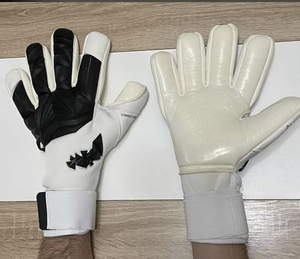 New Design Hot Selling <b>Light</b> Weight Breathable Non-Slip Rubber Professional Soccer Goalkeeper Gloves with All Sizes Available - Product Image 5