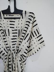 Robe kaftan indienne en coton faite à la main, paréo de plage, coupe décontractée, style bohème - Product Image 6