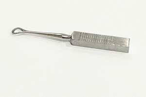 Instrument chirurgical ophtalmique microchirurgical 8 cm FLYNN, dépresseurs scléraux, type boucle pour lentilles 5 mm, en acier inoxydable CE - Product Image 2