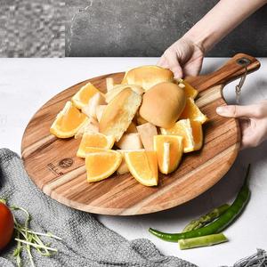 Planche à découper ronde élégante avec poignée, surface de coupe lisse, finition sécurisée pour les couteaux, parfaite pour le service, la préparation et l'utilisation quotidienne en cuisine - Product Image 6