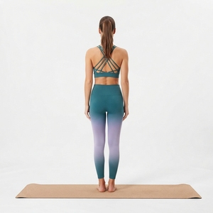 Leggings de Yoga para Mujer, Cintura Alta Elástica, Sin Costuras, Color Sólido, Elásticos en 4 Direcciones, Spandex/Nailon, Conjunto de 2 Piezas - Product Image 2
