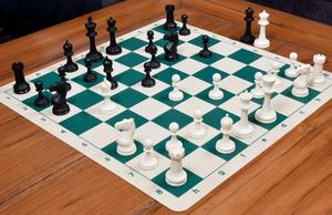 Juego de ajedrez Staunton premium profesional, Rey de 3.75 pulgadas, piezas de plástico negro y blanco marfil al mejor precio - Product Image 3