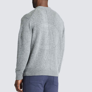 Pull en tricot doux et respirant avec logo frontal, chaud et confortable pour un usage quotidien en hiver - Product Image 3