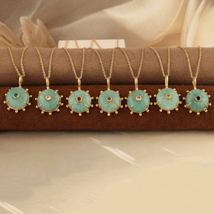 จี้ห้อยคอทรงกลมประดับอะเมโซไนต์ อเมทิสต์ และเพชรคิวบิกเซอร์โคเนีย งานแฮนด์เมด ชุบทอง 18k เครื่องประดับพลอยธรรมชาติ - Product Image 4