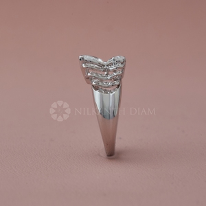 Bagues élégantes en or blanc à diamants taille ronde, bijoux fins en diamants, bagues en diamants de laboratoire pour femmes, en vente, export. - Product Image 3