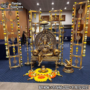 Décoration de Luxe pour Entrée de Mariage Sud-Indienne : Ensemble Ganesh avec Statues et Lampes à Huile Métalliques Traditionnelles pour Hall d'Accueil - Product Image 4